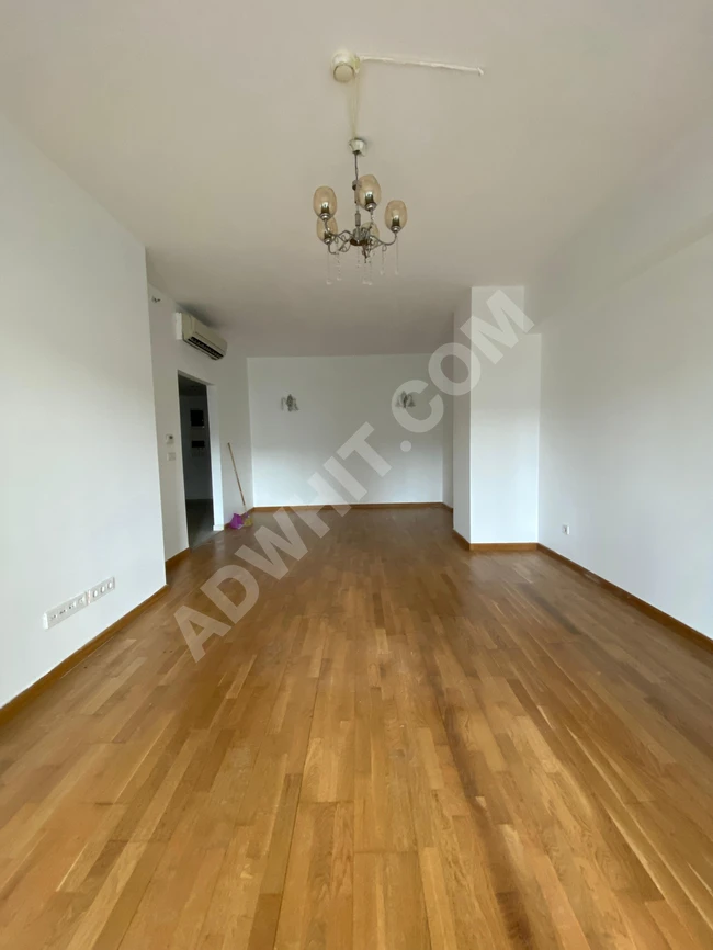 Spacious 3+1 apartment for annual rent near Istinye Hospital