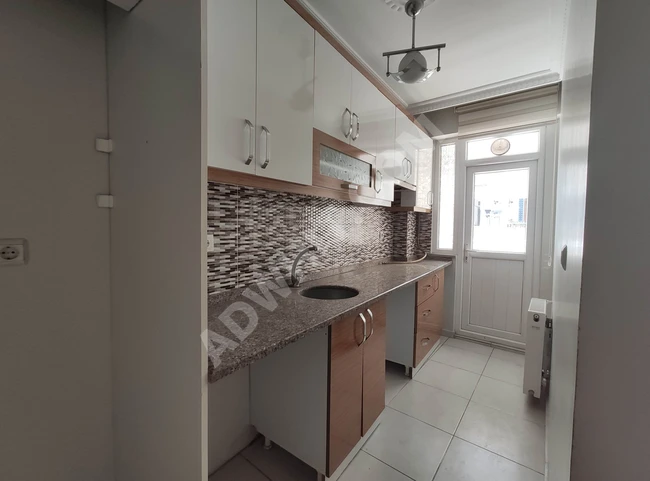 2+1 apartment on the first floor for sale in İkitelli Mehmet Akif