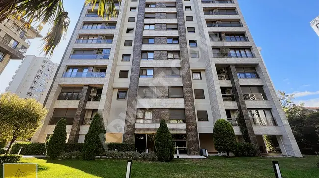 3+1 apartment for sale in a residential complex in SUADİYE ALKAYA, suitable for foreigners