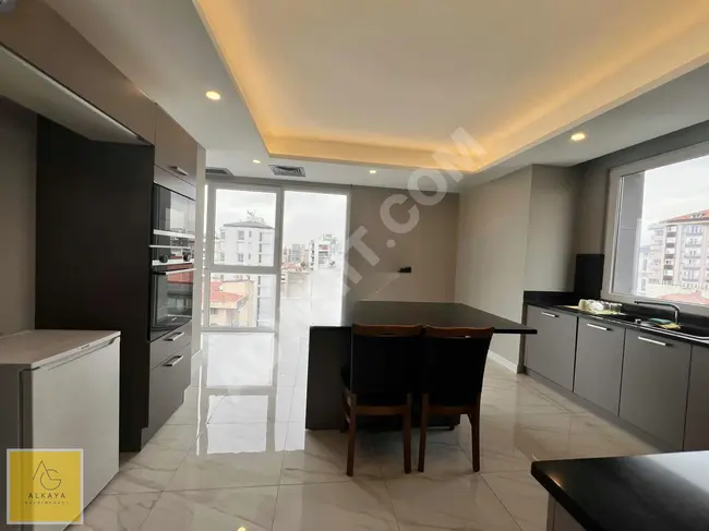 ALKAYA'DAN SUADİYE SAHİLDE SATILIK DUBLEKS 330 M² LEBİDERYA BOŞ