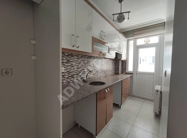 2+1 apartment on the first floor for sale in İkitelli Mehmet Akif