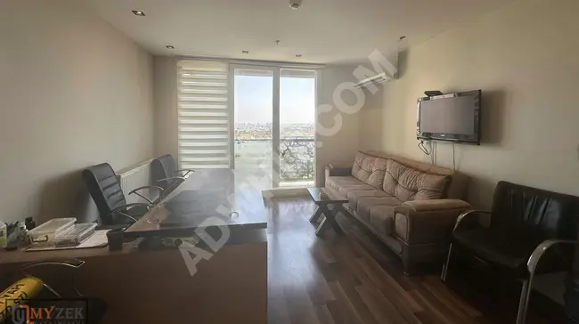 HALKALI MEYDAN da SATILIK 1+1 DAİRE/HOM OFİS