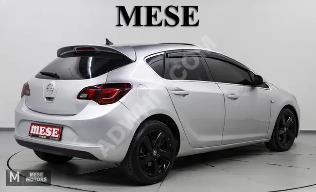 ### للبيع: 2014 OPEL ASTRA COSMO  مع فتحة سقف