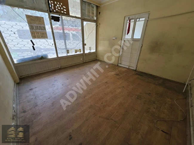 Corner shop for rent, 30 square meters, parallel to AKŞEMSETTİN CENGİZ TOPEL Street