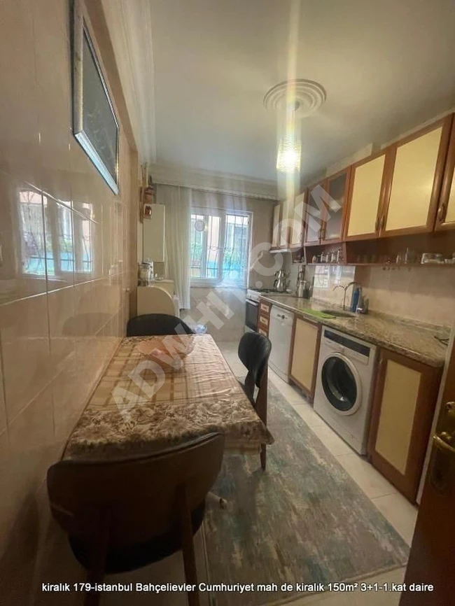 istanbul Bahçelievler Cumhuriyet mah de kiralık 150m² 3+1-1.kat daire