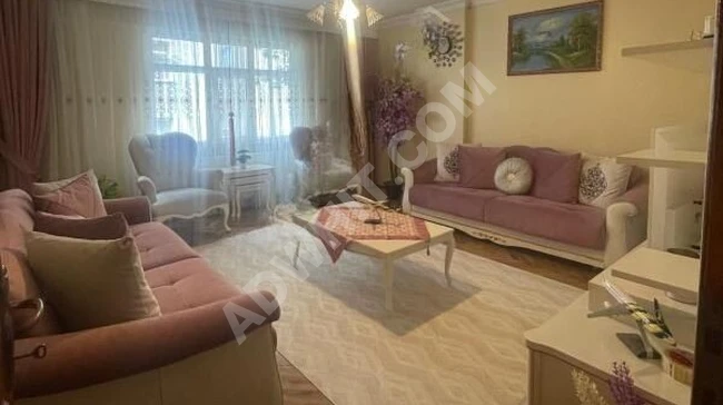 istanbul Bahçelievler Cumhuriyet mah de kiralık 150m² 3+1-1.kat daire