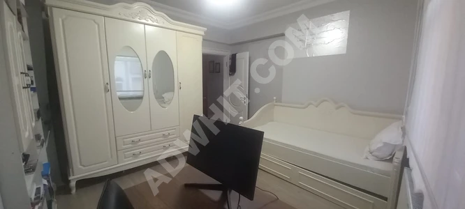 3+1 duplex apartment for sale with an area of 165 m² in Yeni Doğan, Zeytinburnu