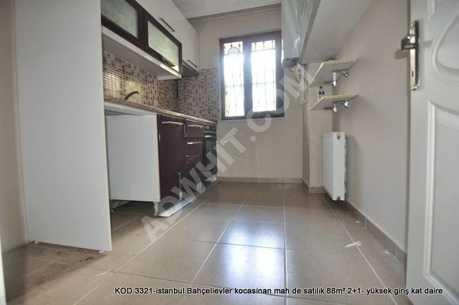 istanbul Bahçelievler kocasinan mah de satılık 88m² 2+1- yüksek giriş kat daire