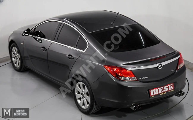 سيارة للبيع Opel Insignia موديل 2012 بقوة 130 حصان أوتوماتيك