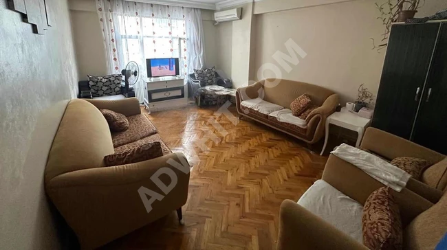 ZEYTİNBURNU SÜMER MH 2+1 85M MERV CADDESİ ÜZERİNDE SATILIK DİRE