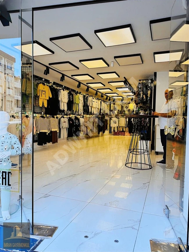 Commercial property for sale in the children's clothing center in Zeytinburnu, BEŞTELSİZ