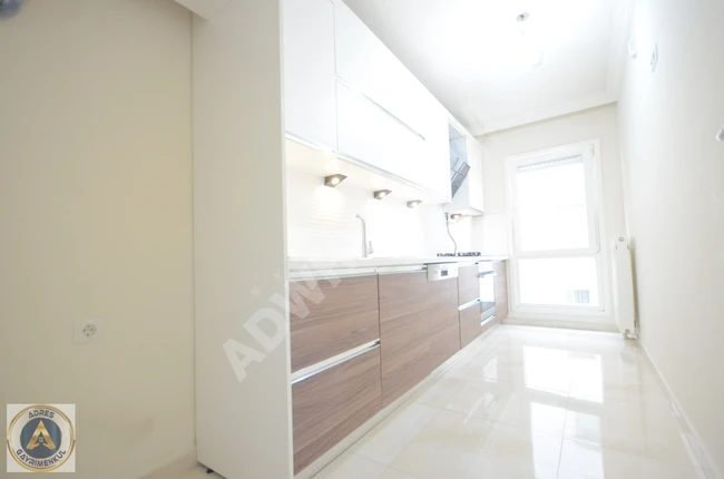 İLKEPARK EVLERİ HAVUZLU GÜVENLİKLİ SİTEDE 2.KAT 70m² SATILIK 1+1