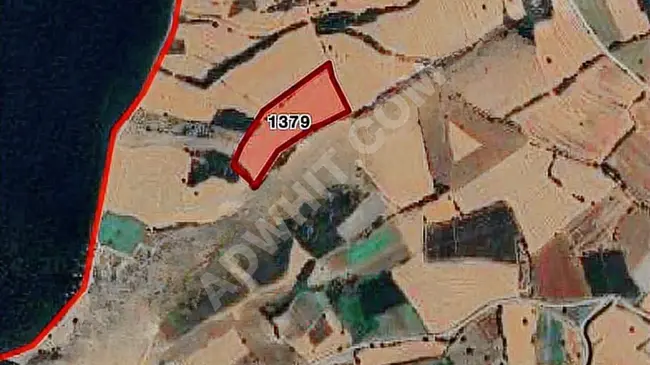 A plot of land with an area of 25 acres located 250 meters from the sea in Çanakkale Lapseki