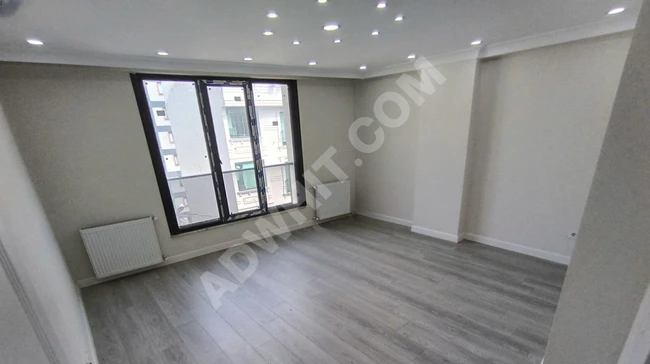 New duplex apartment with an area of 200 square meters, 3+2, 200 meters from the metro by DENİZ REAL ESTATE