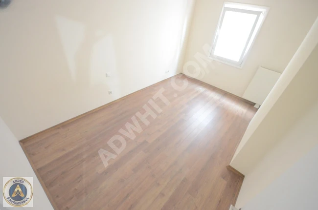 İLKEPARK EVLERİ HAVUZLU GÜVENLİKLİ SİTEDE 2.KAT 70m² SATILIK 1+1