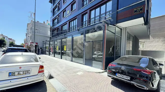 For rent: new commercial store with an area of 300 m² on Sultan Murad Street