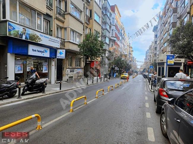 Kurtuluş Street, the second building, a shop with a garden