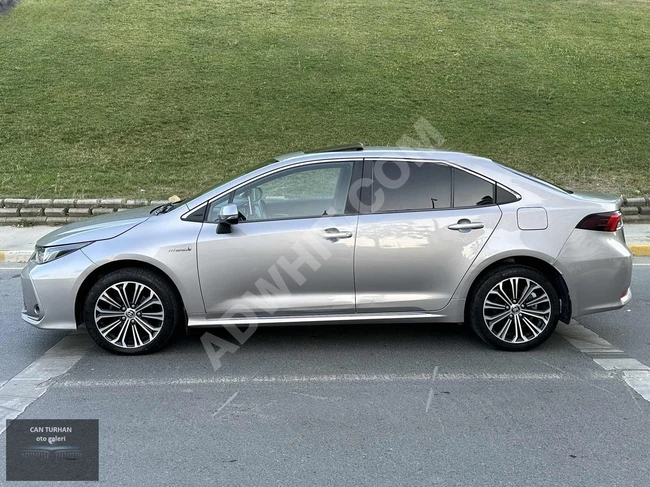 2020 Model Toyota Corolla 1,8 Hybrid Flame X-Pack 84,km de fulll