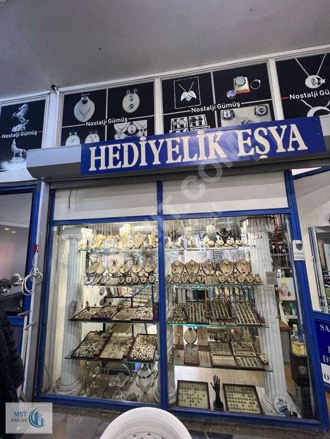 Store for sale in Bakırköy Yenimahalle - from MST Real Estate