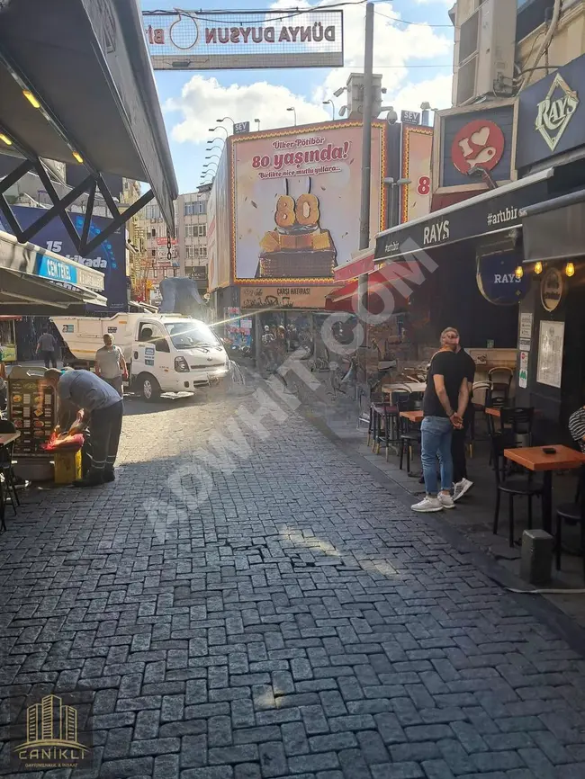 Shop for rent with high advertising value in the Kartal area of Beşiktaş