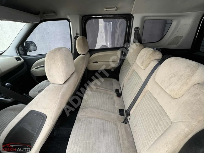 ميني فان للبيع Fiat Doblo موديل 2011