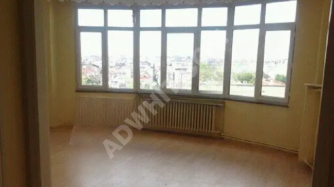 Kurtuluş cad üzerin de 4 kat 3+1 DAİRE.