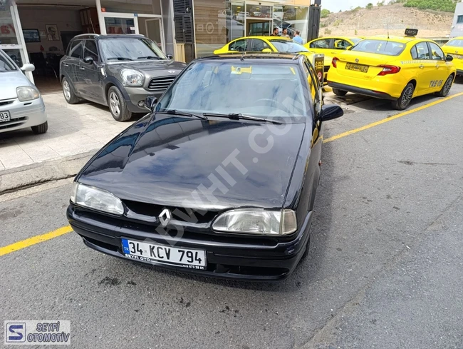 سيارة للبيع Renault R 19 موديل 1998