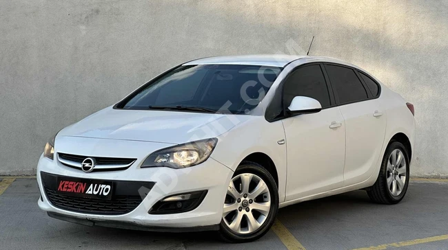 سيارة للبيع Opel Astra J موديل 2014 خالية من العيوب