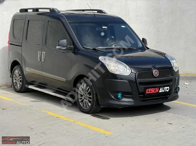 ميني فان للبيع Fiat Doblo موديل 2011