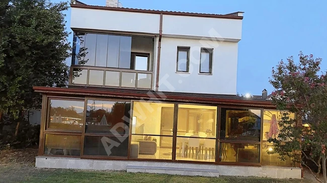 5+2 villa, furnished, triplex, 220 square meters, in CİHAN 3 complex, land area of 420 square meters