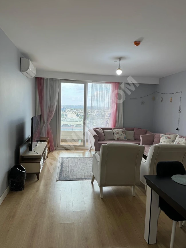 Altın Üniversiteye yakın yıllık kiralık 2+1 eşyalı daire