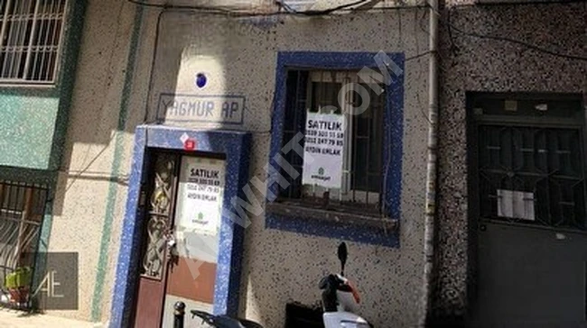 A four-story building at the price of an apartment in a central tourist area