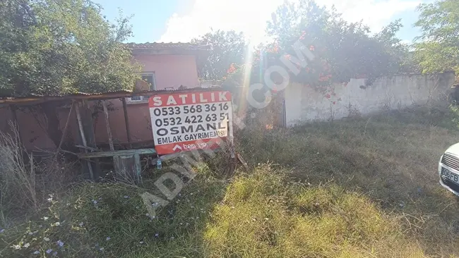 Independent land for sale with an area of 843m² containing a rural house in ÇORLU ŞAHPAZ