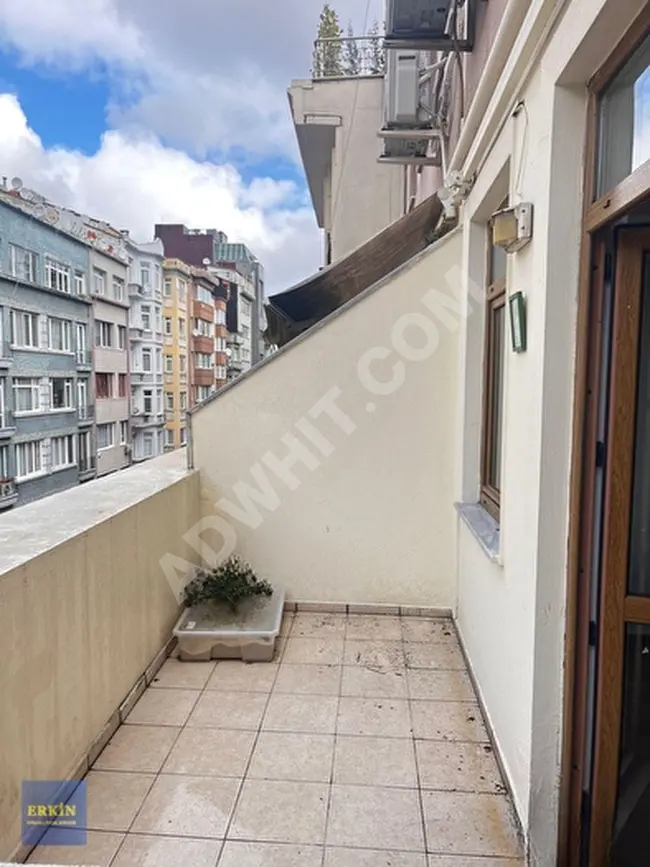 KURTULUŞ ANA CADDE YENİ BİNADA 3+1 TERASLI 180 M2