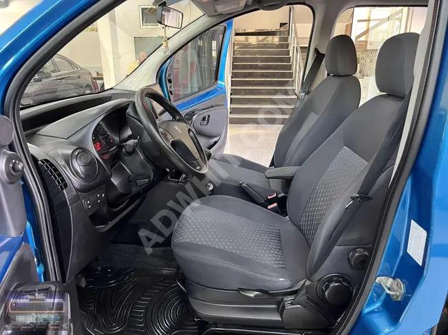 2011 Peugeot Bipper, a blue car equipped with a rearview camera, steel rims, Bluetooth, double sliding door, and extra comfort