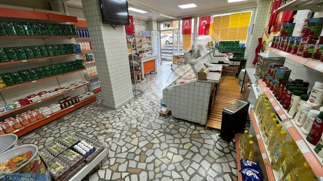 Spacious and practical shop for sale on Yildiz Tabya Street and Inkilap Street (YILDIZTABYA VE İNKILAP)