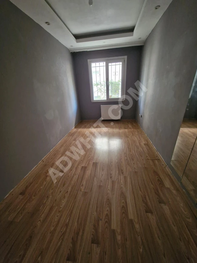 2+1 apartment with direct entry in the Boutique Esenyurt Ak Evler complex, close to the Metrobus