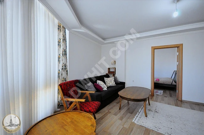 For urgent sale due to necessity: an apartment in a new building, 120 m², 3 rooms and a living room, located 5 minutes away from the Metrobus