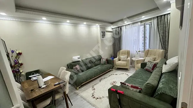 Apartment for sale in Zeytinburnu, Sümer neighborhood: 2+1, 90m², first floor, eligible for a loan, no expenses, Osmani Real Estate