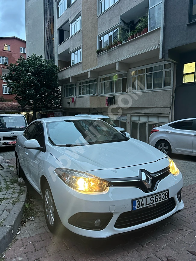 Renault Fluence 1.5 DCI 2015 model from the owner directly