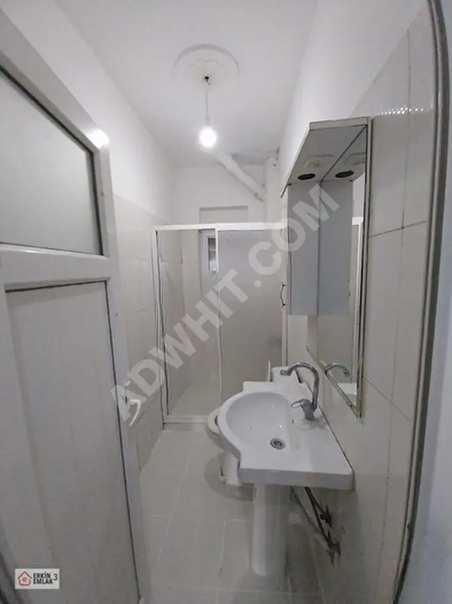 Beyoglu Yenişehirde Kurtuluş son durak otobüs duraklarına yakın 2+1 Full Eşyalı kiralık Daire