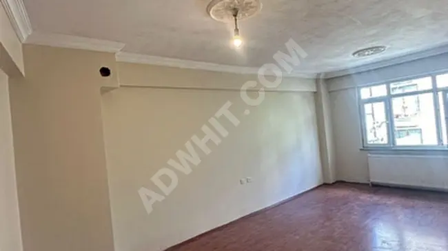 Unfurnished apartment for rent 3+1 in Şişli Ferikoy