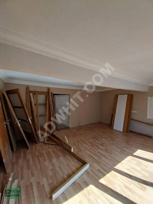 Duplex apartment 4+2 with terrace and separate doors, 12 minutes away from Sisli Osmanbey metro station