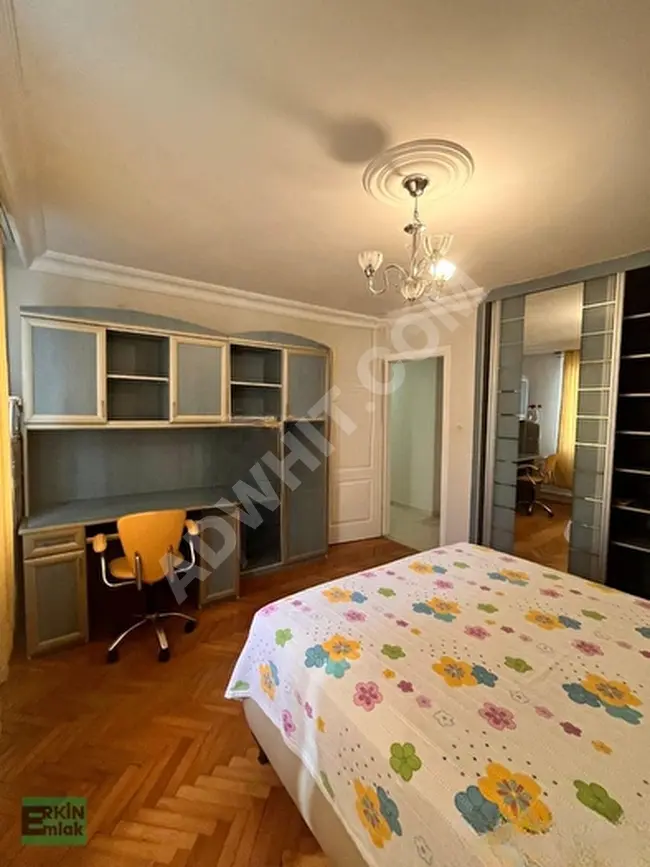 Fully furnished 2+1 apartment with parking on Bozkurt Street in Şişli