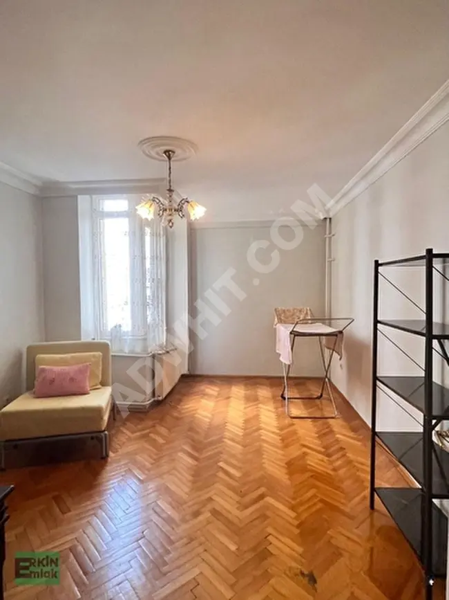 Fully furnished 2+1 apartment with parking on Bozkurt Street in Şişli