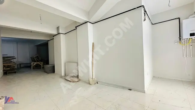 Shop for sale with an area of 80 square meters, ground level entrance, and title deed free of charges in BEYOĞLU ÇIKSALIN