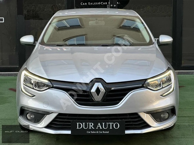 2019 Renault Megane IV Touch model in silver-gray with 20% VAT - from Dur Auto