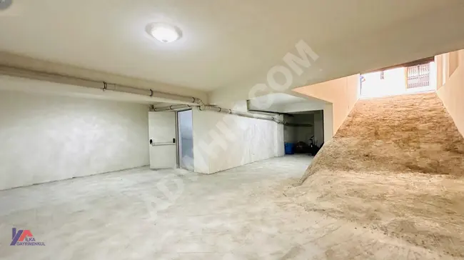 Shop for sale with an area of 80 square meters, ground level entrance, and title deed free of charges in BEYOĞLU ÇIKSALIN