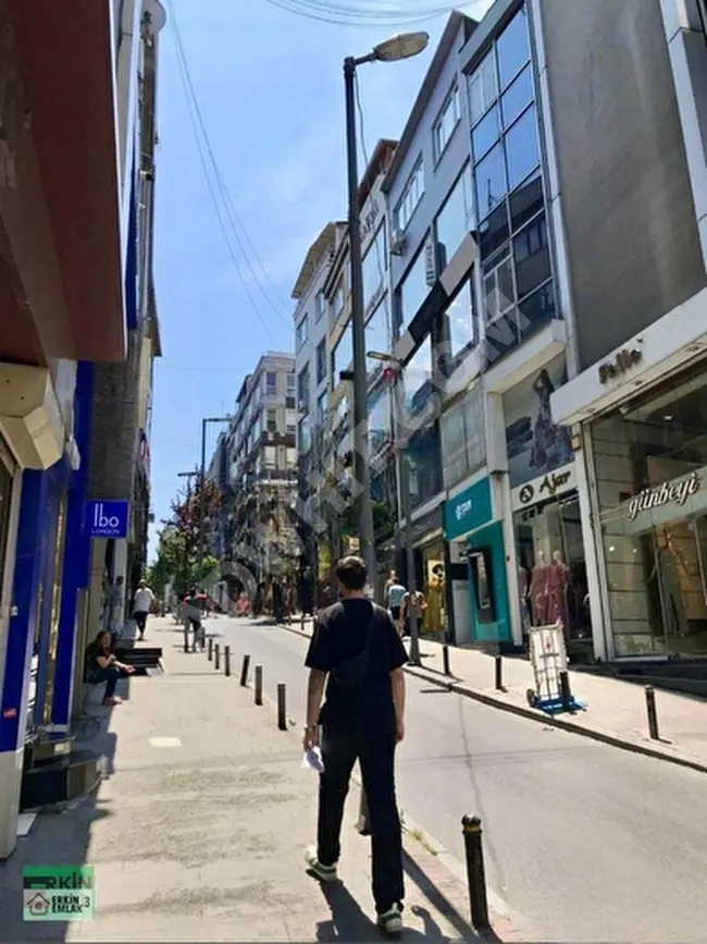 Office for rent with a 1+1 layout near Şişli Nişantaşı Rumeli Street