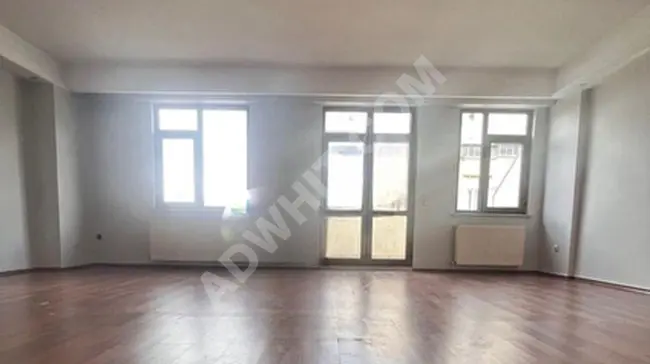 3+1 apartment with an area of 180 square meters, 7 minutes away from Sisli Osmanbey metro in a new building